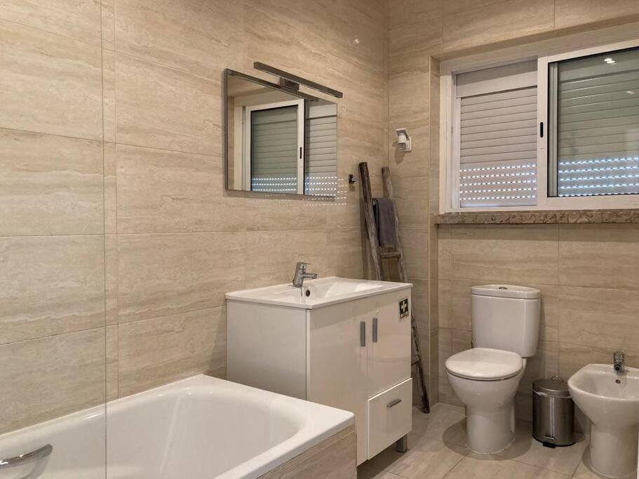 Apartamento Bem Localizado Para Familias & Amigos Διαμέρισμα Lisboa Εξωτερικό φωτογραφία