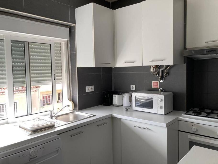 Apartamento Bem Localizado Para Familias & Amigos Διαμέρισμα Lisboa Εξωτερικό φωτογραφία
